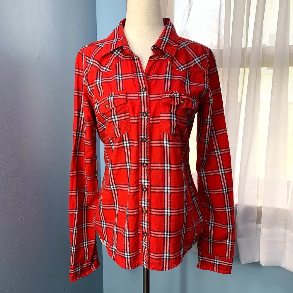 Hollister Red Plaid Button Down Shirt with Metallic Threads Size Medium